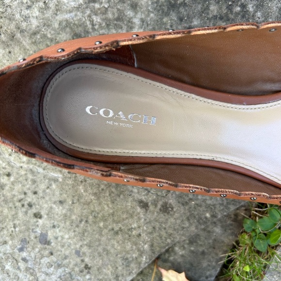 Coach Jill Leather Scalloped Brown Flats, size 10 - Picture 6 of 11